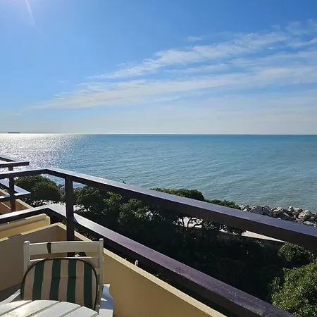 Fronte Mare Con Parcheggio! *