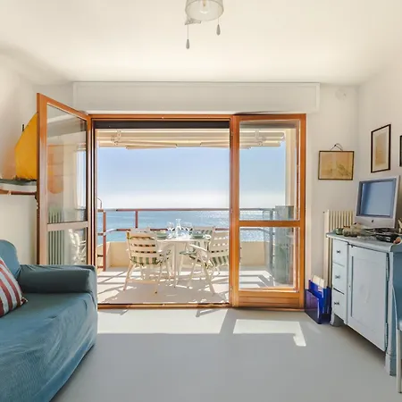 Apartment Fronte Mare Con Parcheggio! *
