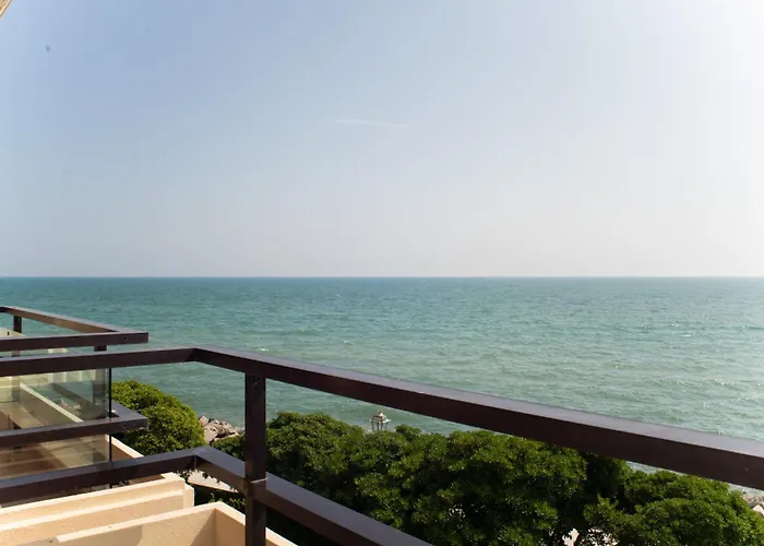 Apartment Fronte Mare Con Parcheggio! *